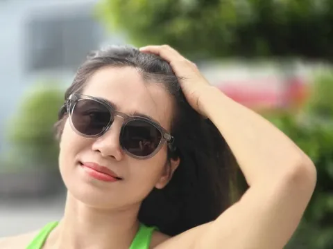 Mẫu kính nghe nhạc mới lạ từ JBL: Đẹp, dễ sử dụng, giá 4 triệu đồng