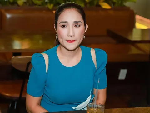 Một nữ NSƯT bị con gái nói: "Mẹ cứ mua nhà cho mẹ, cứ đứng tên mẹ, con không cần"