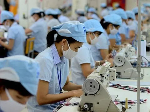 Sản xuất hồi phục, xuất khẩu dệt may Việt Nam tăng trưởng tích cực