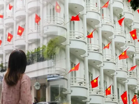 Địa điểm chụp ảnh hot nhất nhì Hà Nội dịp 2/9 này: Quá đẹp, nhìn thôi đã thấy rộn ràng không khí "Tết Độc lập"