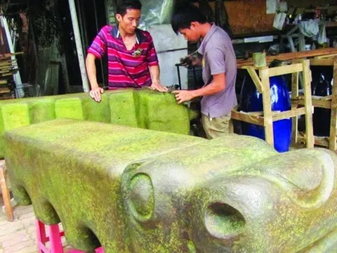 Xuất khẩu nghệ thuật từ… rác