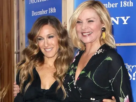 2 sao nữ trong loạt phim kinh điển của HBO U70 vẫn trẻ hơn tuổi, làn da đáng ngưỡng mộ: Bí quyết nằm ở 1 việc đúng đắn duy trì hàng ngày