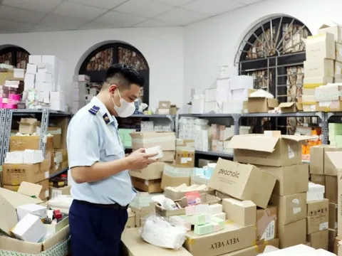 Định danh người bán hàng - giải pháp căn cơ chống hàng giả trên thương mại điện tử