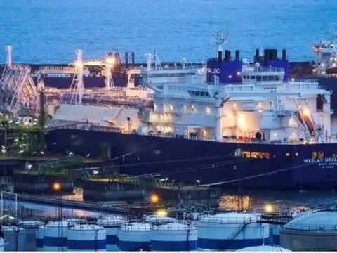 Không phải Mỹ hay EU, một quốc gia vừa ban hành lệnh trừng phạt mới với Nga, nhắm thẳng hạm đội chở tàu 'bóng tối'