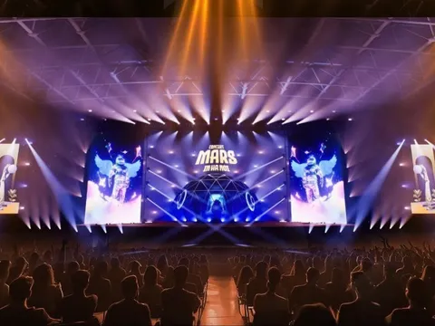 Đêm nhạc “anh trai” bắt tay với “anh tài” ở Hà Nội: Vừa mở bán vé đã gần hết chỗ, hứa hẹn đại tiệc âm nhạc đỉnh nóc kịch trần