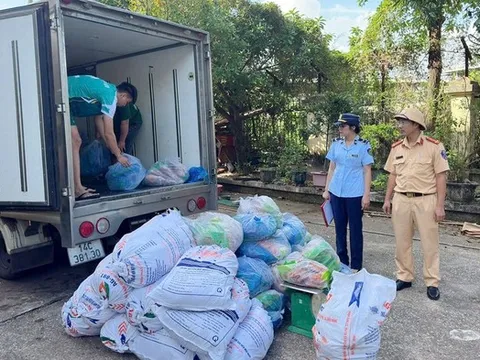 Quảng Ninh: Bắt giữ gần 2 tấn ức vịt nhập lậu