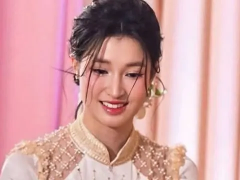 Mạng xã hội ‘nóng’ vì Á hậu Phương Nhi