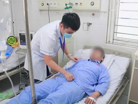 Ăn món "đặc sản mùa hè", nam thanh niên nhập viện cấp cứu