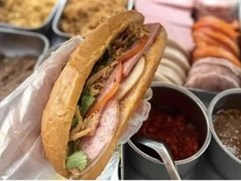 Ngộ độc thực phẩm tăng, siết bếp ăn tập thể và hàng quán