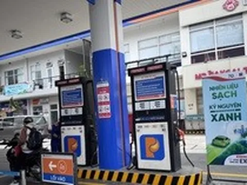 Hàng loạt cây xăng tại TPHCM sắp ngừng bán xăng khoáng RON95