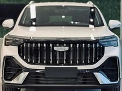 Geely Okavango: Kẻ thách thức phân khúc D-SUV