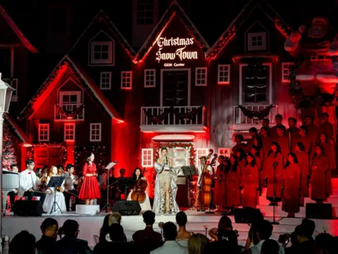 Cộng Đồng Mùa Giáng Sinh: Huỳnh Thúy An Đồng Hành Cùng Lễ Ra Mắt Ngôi Làng Giáng Sinh Tại GEM Center 2024