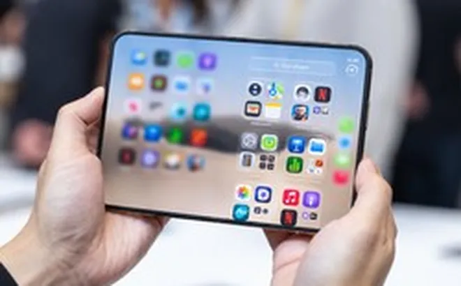 Ngắm cận cảnh iPhone Duo trước ngày mở bán tại Việt Nam